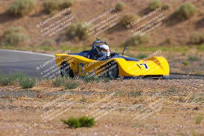 media/Jun-01-2025-CalClub SCCA (Sun) [[eae223c5dd]]/Group 3/Qualifying/